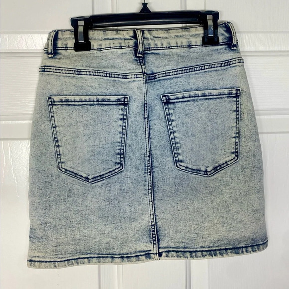 Zara Denim Washed Effect Mini Zara Skirt Size Small - Picture 3 of 5